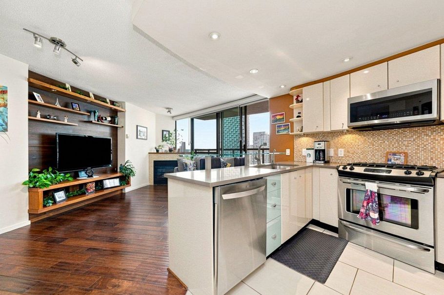 2307 501 Pacific Street Vancouver, BC - 2