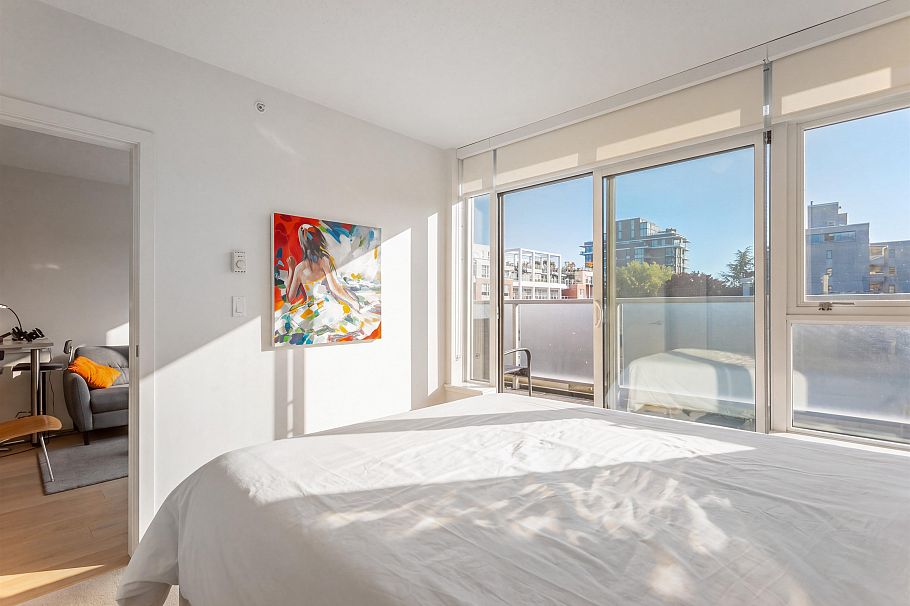 463 250 E 6 Street Vancouver, BC - 10