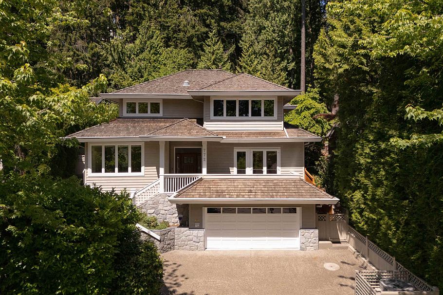 772 Regal Crescent North Vancouver, BC - 39