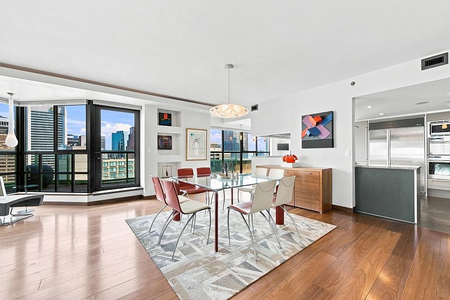 2301 909 Burrard Street Vancouver, BC - 5