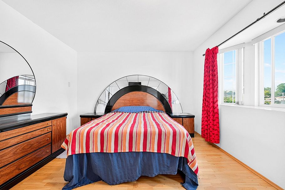3423 E 24th Avenue Vancouver, BC - 17