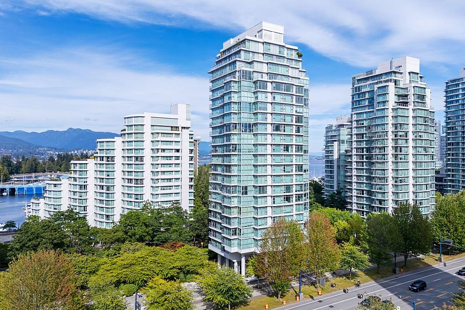 1803 1710 Bayshore Drive Vancouver, BC - 1