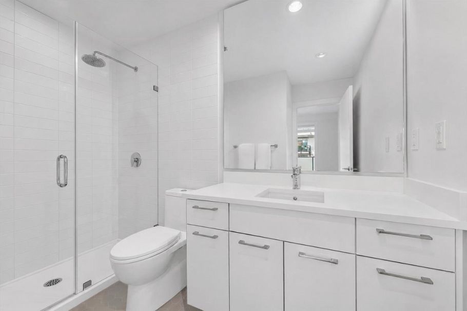 315 711 W 14th Street North Vancouver, BC - 12