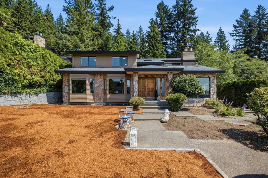 2008 Blairview Avenue North Vancouver, BC - 39