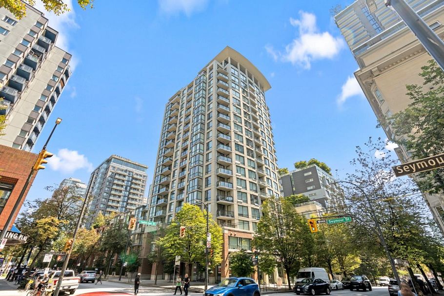 705 1082 Seymour Street Vancouver, BC - 2