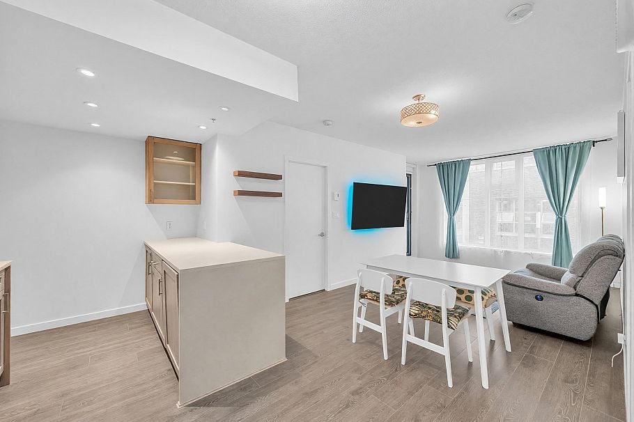 504 5598 Ormidale Street Vancouver, BC - 10