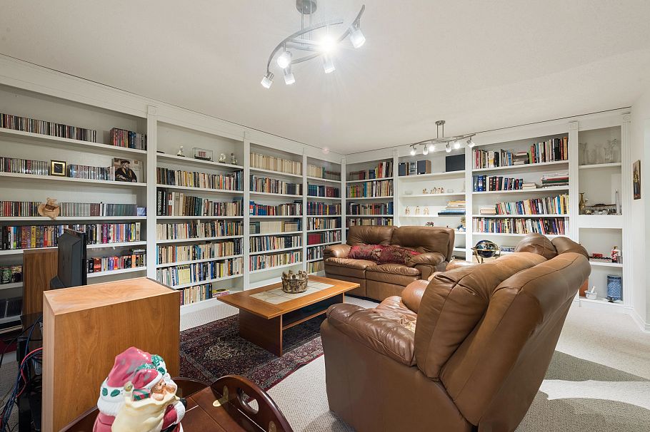 772 Regal Crescent North Vancouver, BC - 28
