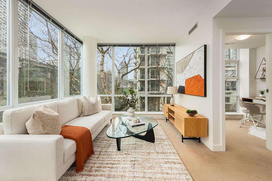 605 633 Kinghorne Mews Vancouver, BC - 2