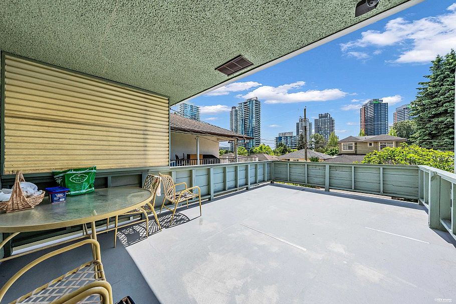 580 W 64th Avenue Vancouver, BC - 34