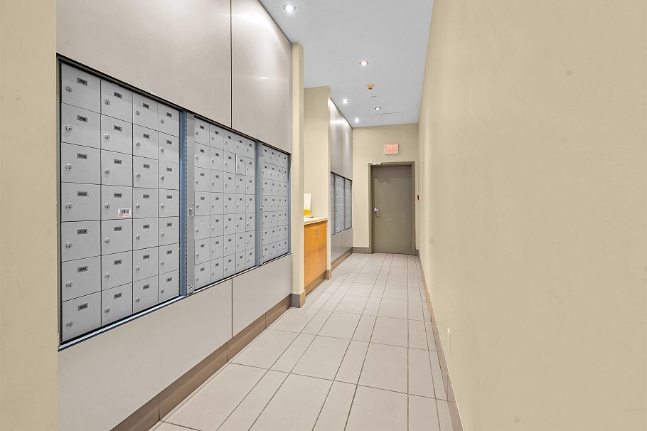 705 1082 Seymour Street Vancouver, BC - 5