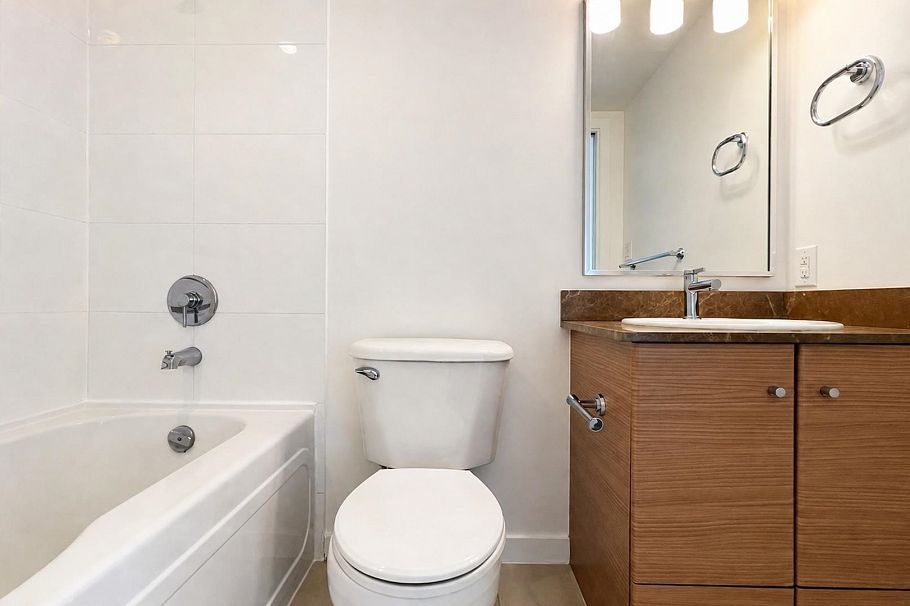 908 977 Mainland Street Vancouver, BC - 16