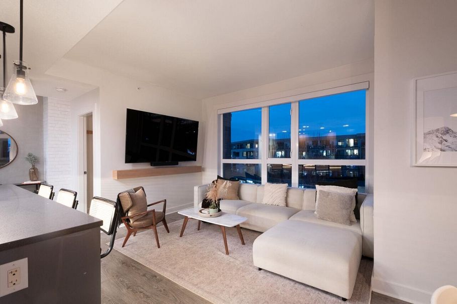 417 733 W 14th Street North Vancouver, BC - 10