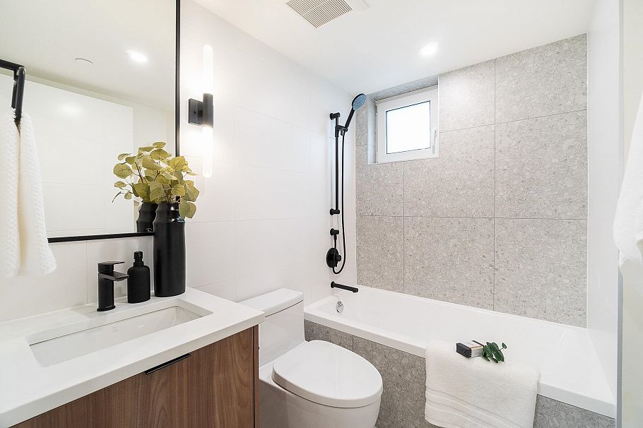 123 1552 E 3rd Avenue Vancouver, BC - 27