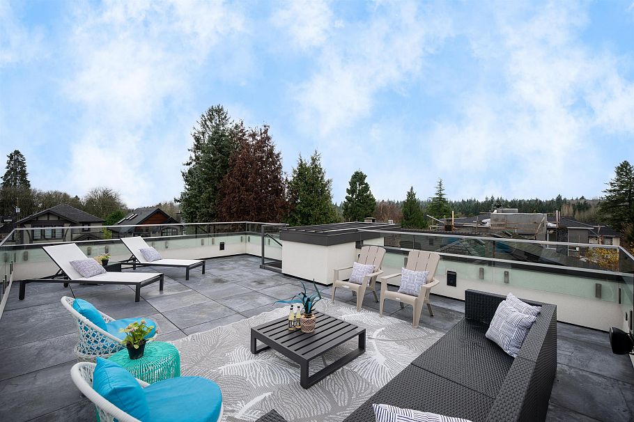 3953 W 21st Avenue Vancouver, BC - 24