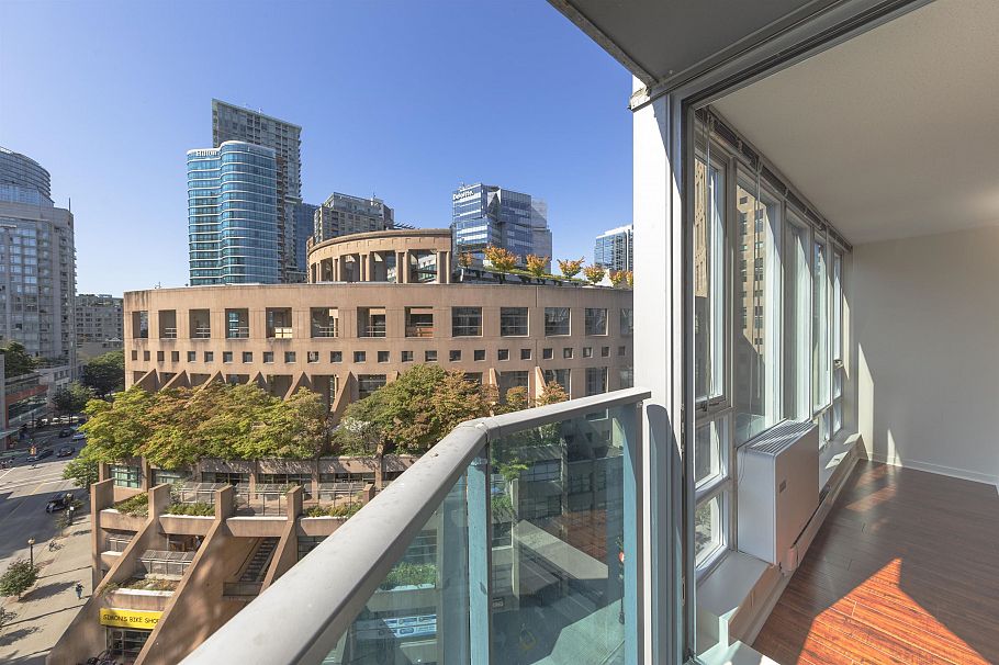 1205 788 Hamilton Street Vancouver, BC - 18