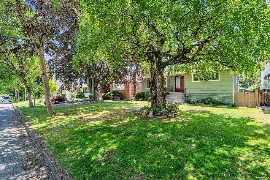 580 W 64th Avenue Vancouver, BC - 37
