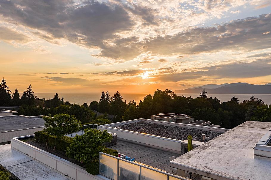 602 6080 Iona Drive Vancouver, BC - 21