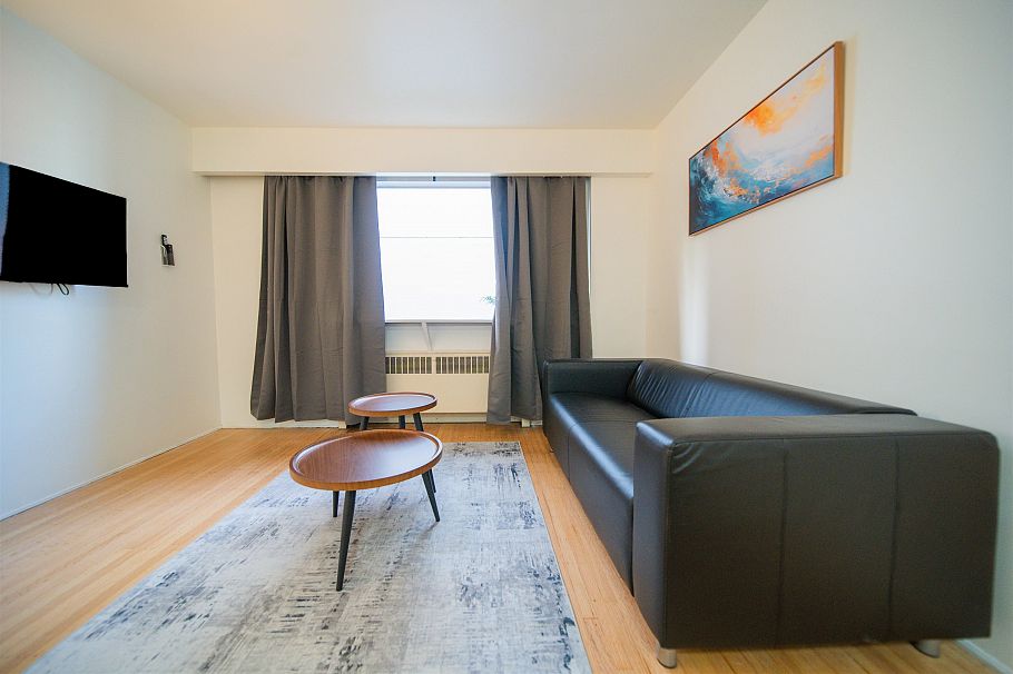 204 1925 NELSONSTREET, Vancouver BC V6G 1K9 Vancouver, BC - 2