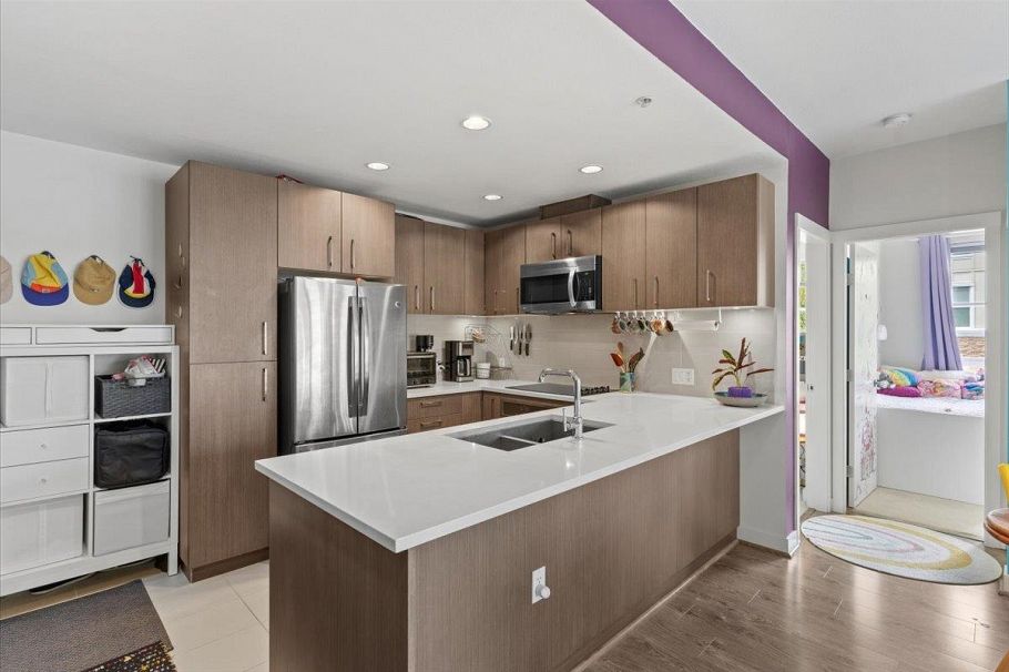313 5981 Gray Avenue Vancouver, BC - 4