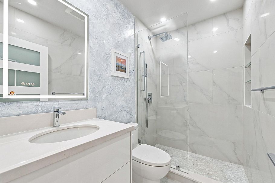 15C 1500 Alberni Street Vancouver, BC - 11