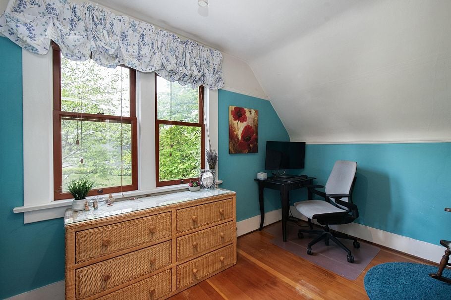 1560 Macgowan Avenue North Vancouver, BC - 18