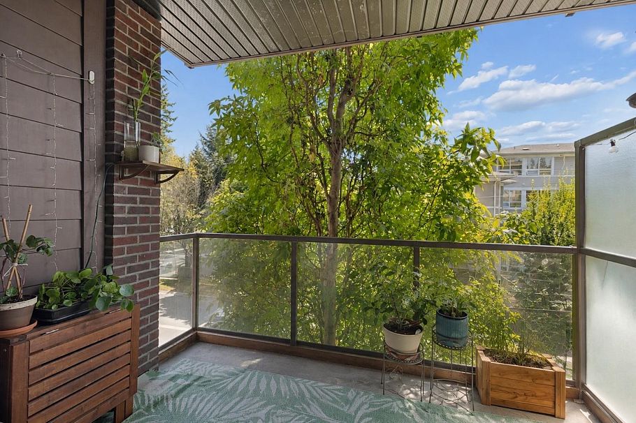 206 1273 Marine Drive North Vancouver, BC - 14