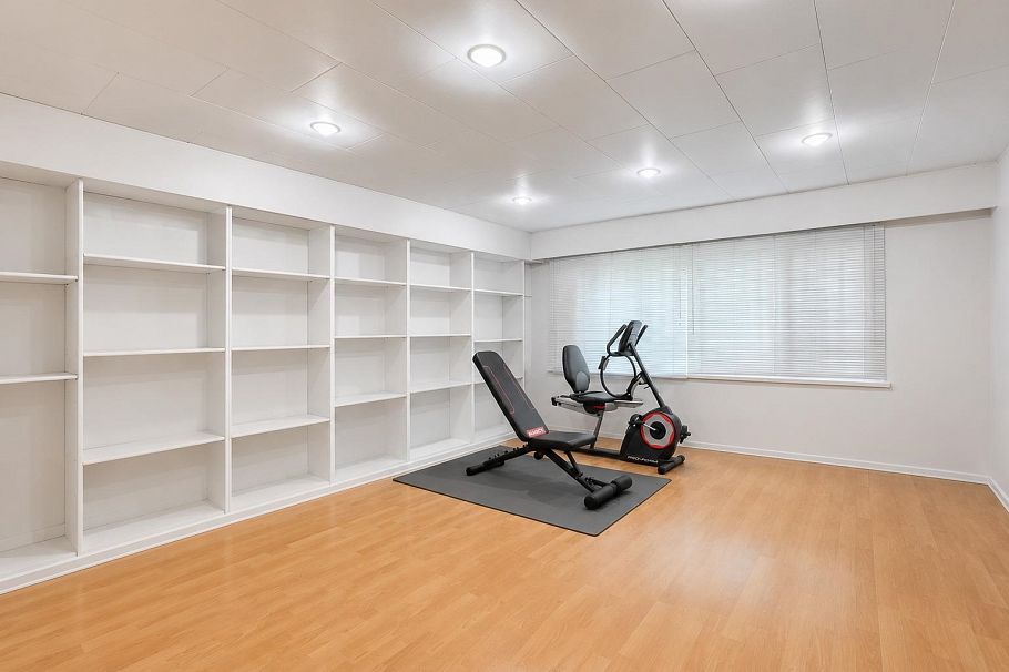 1743 E 49th Avenue Vancouver, BC - 17
