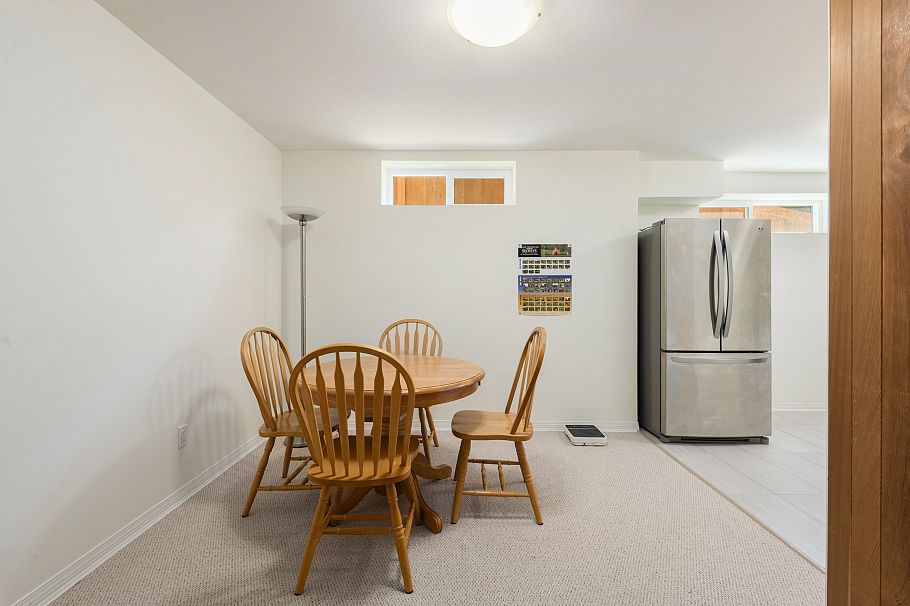 772 Regal Crescent North Vancouver, BC - 31