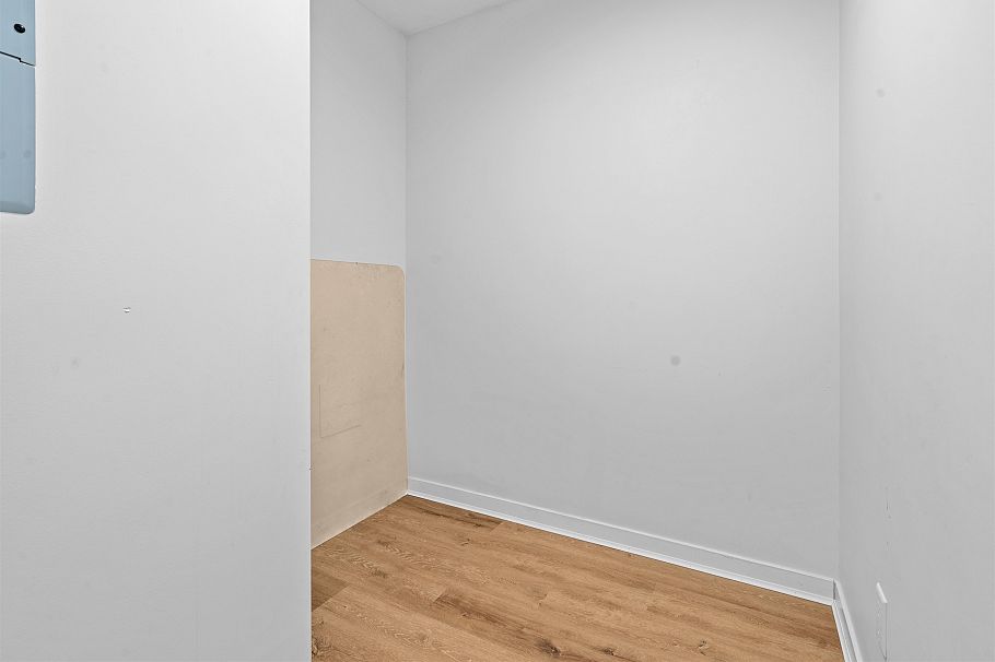 705 1082 Seymour Street Vancouver, BC - 11