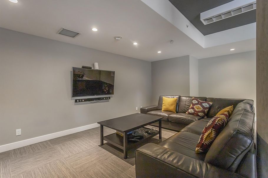 463 250 E 6 Street Vancouver, BC - 21