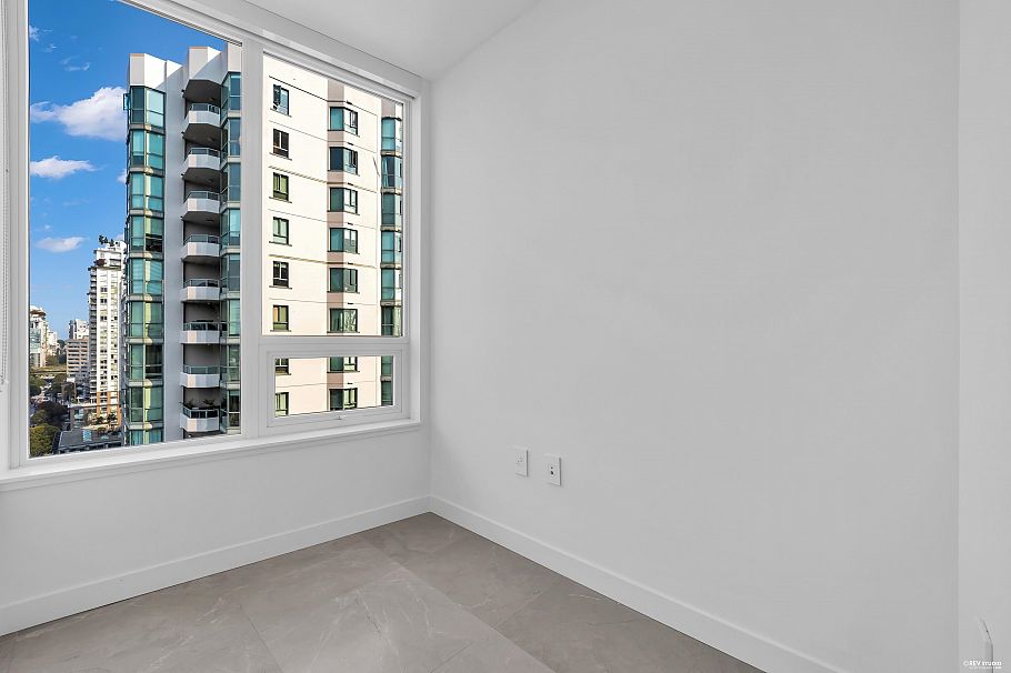 2005 885 Cambie Street Vancouver, BC - 25