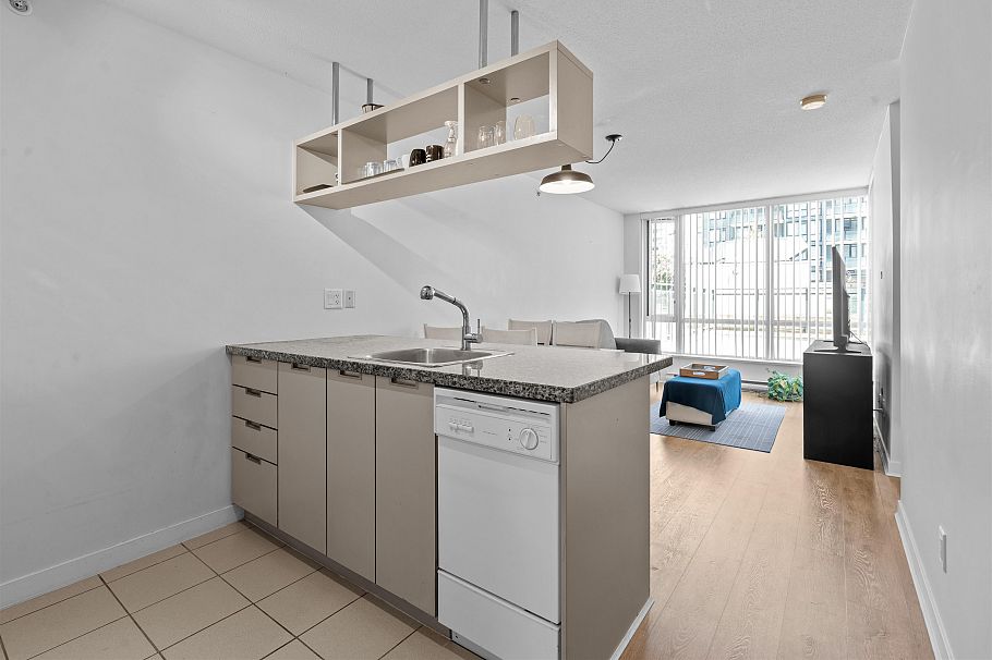 705 1082 Seymour Street Vancouver, BC - 8