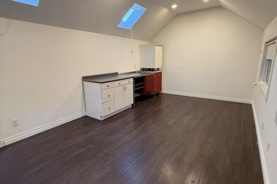 2903 W 42nd Avenue Vancouver, BC - 38