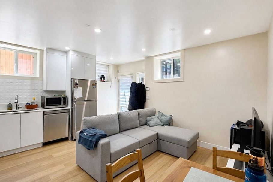 3214 W King Edward Avenue Vancouver, BC - 24