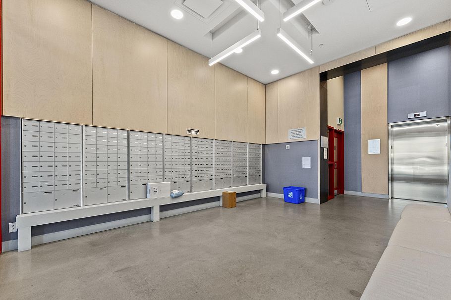 728 180 E 2nd Avenue Vancouver, BC - 3