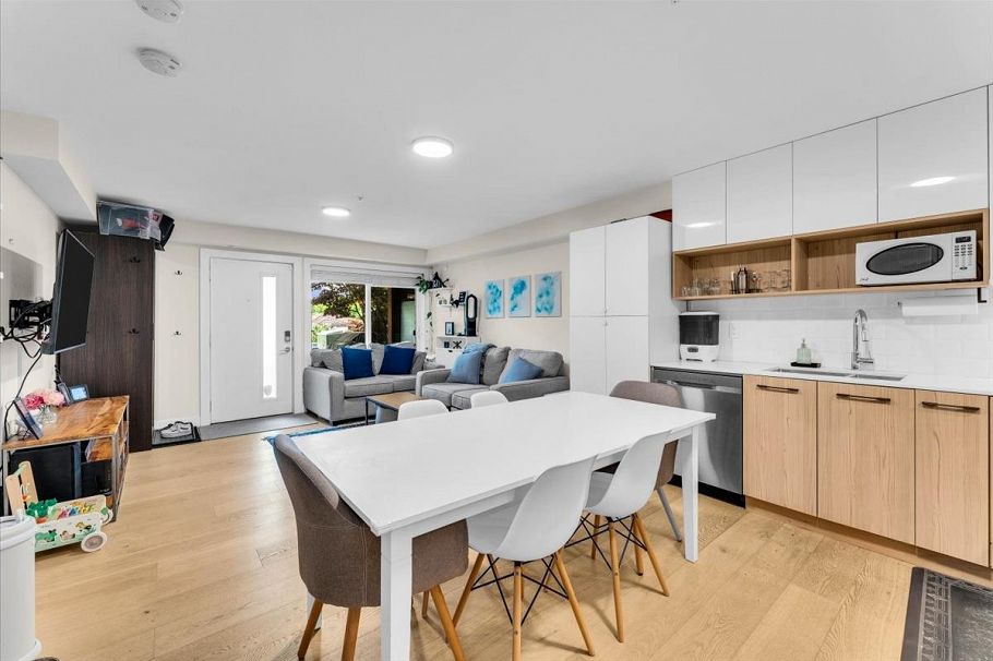 4410 Nanaimo Street Vancouver, BC - 10