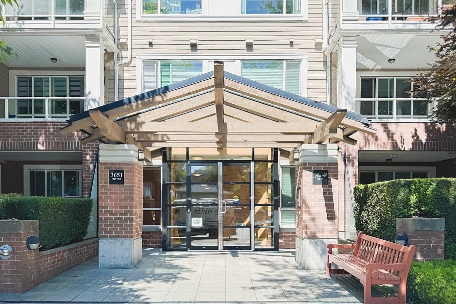 210 3651 Foster Avenue Vancouver, BC - 1