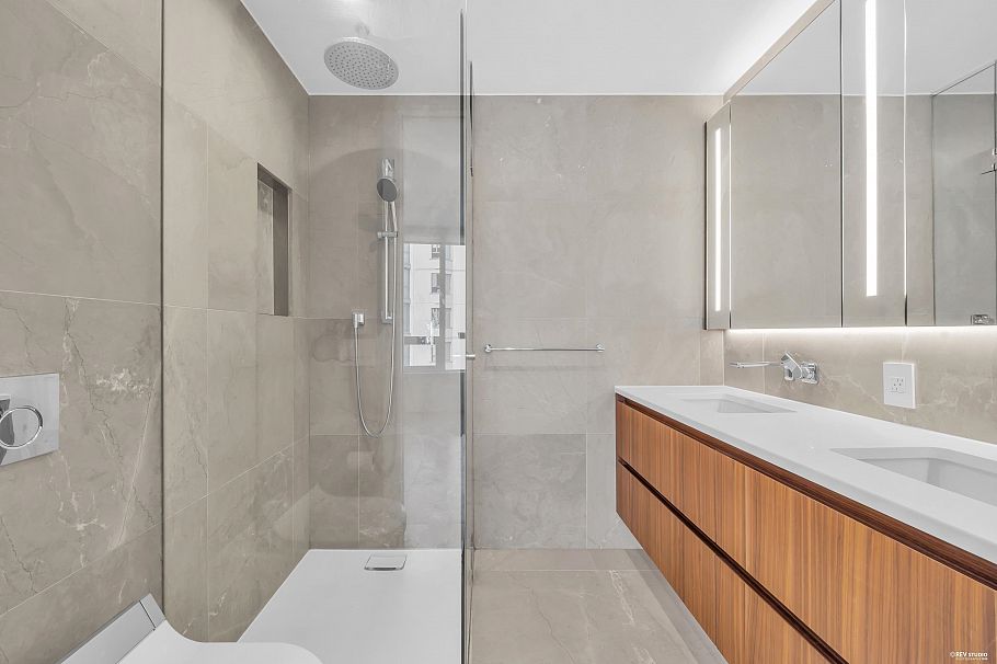 2005 885 Cambie Street Vancouver, BC - 21