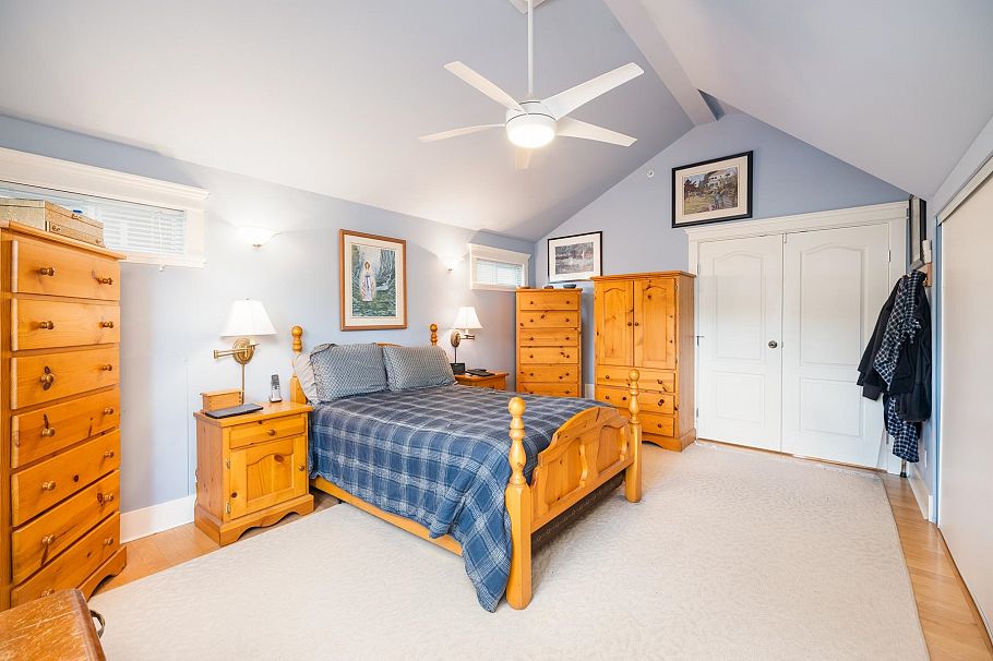 4337 W 15th Avenue Vancouver, BC - 24