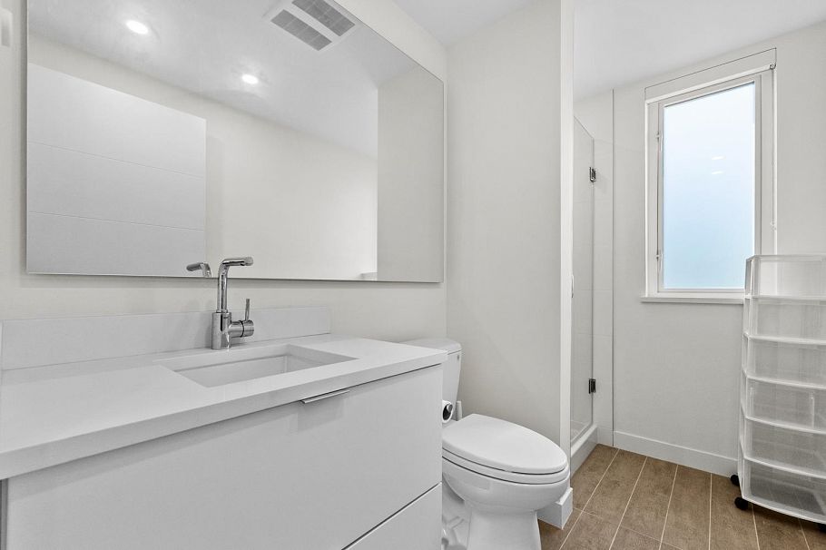 301 188 E 32nd Avenue Vancouver, BC - 19