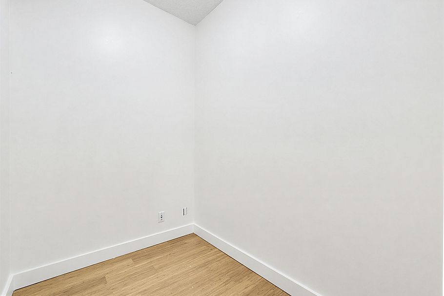 308 Smithe Street Vancouver, BC - 13