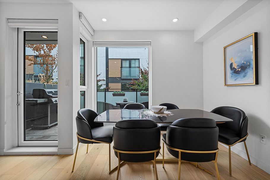 207 649 E 3 Street North Vancouver, BC - 13