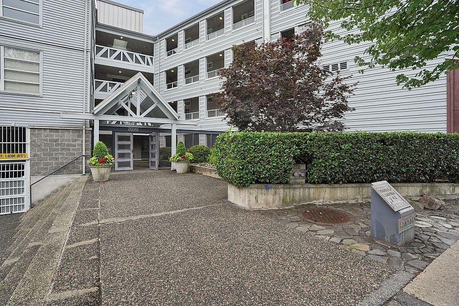 311 2020 E Kent Avenue South Vancouver, BC - 34