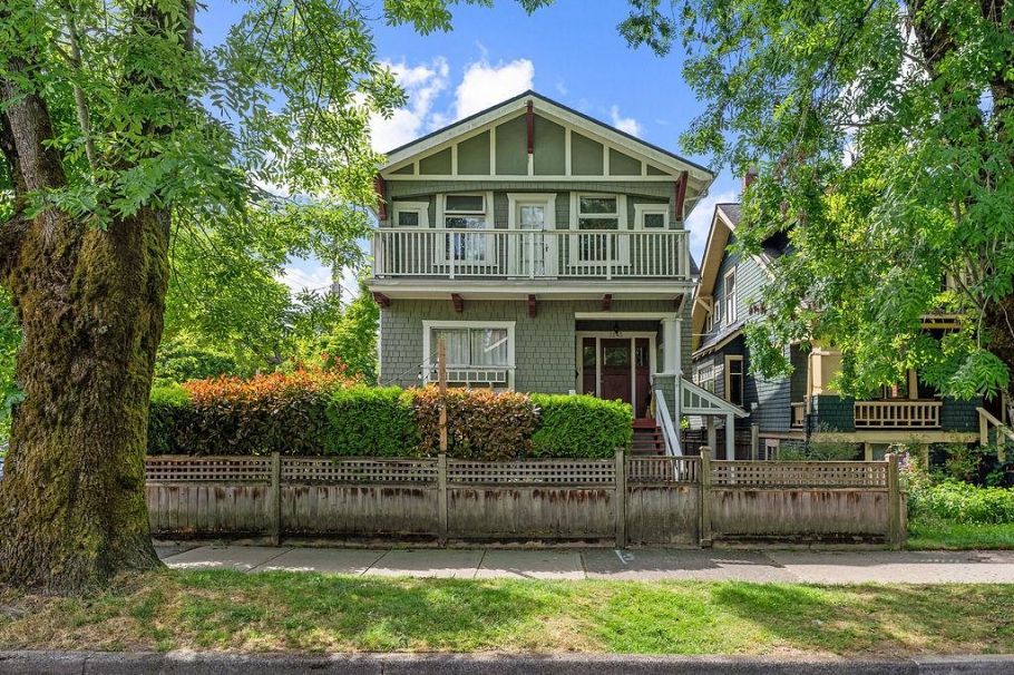 2245 Stephens Street Vancouver, BC - 1