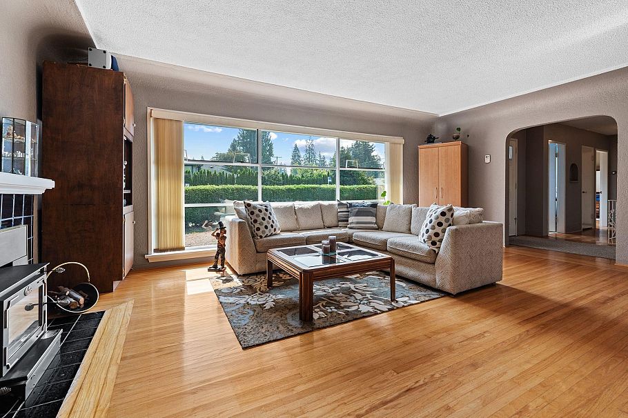 3455 Highland Boulevard North Vancouver, BC - 3