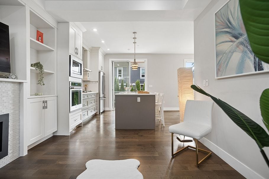 2020 Carson Court North Vancouver, BC - 22