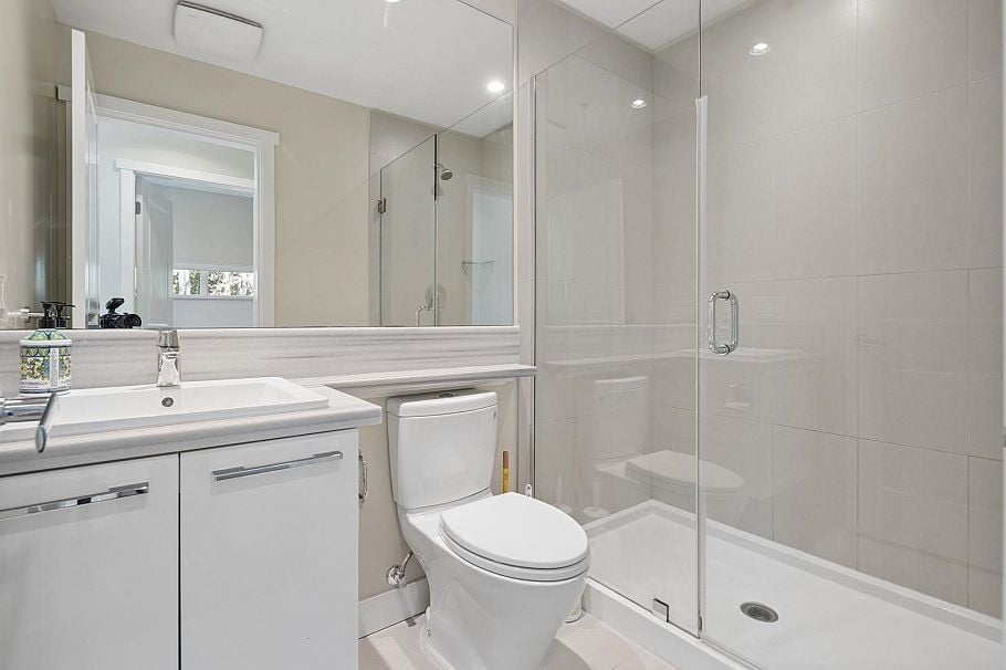 710 5728 Berton Avenue Vancouver, BC - 25