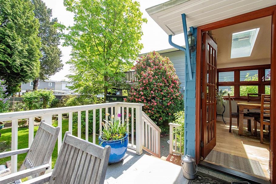 1560 Macgowan Avenue North Vancouver, BC - 33