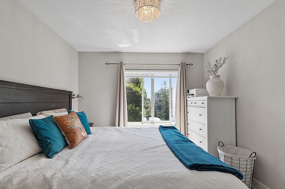 206 1273 Marine Drive North Vancouver, BC - 11
