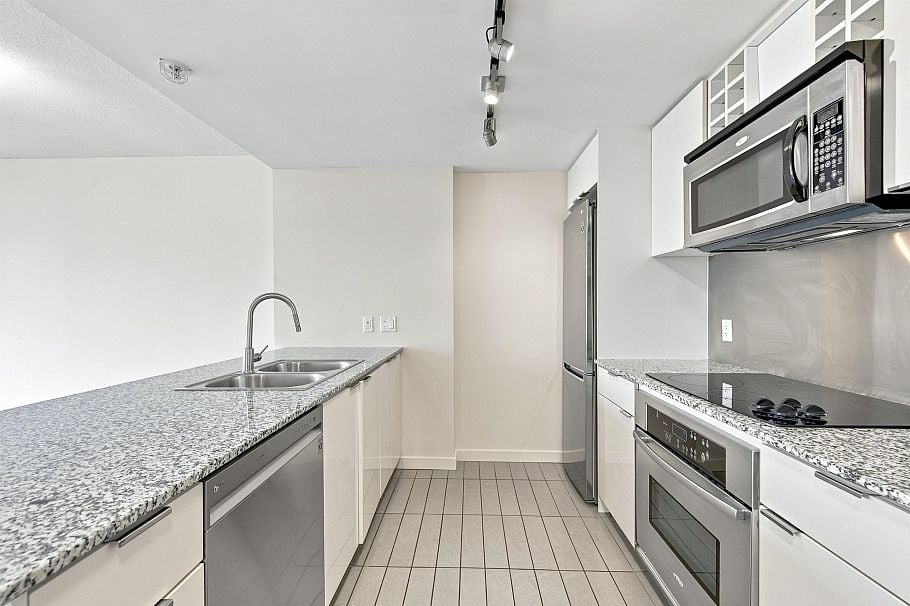 1205 788 Hamilton Street Vancouver, BC - 4